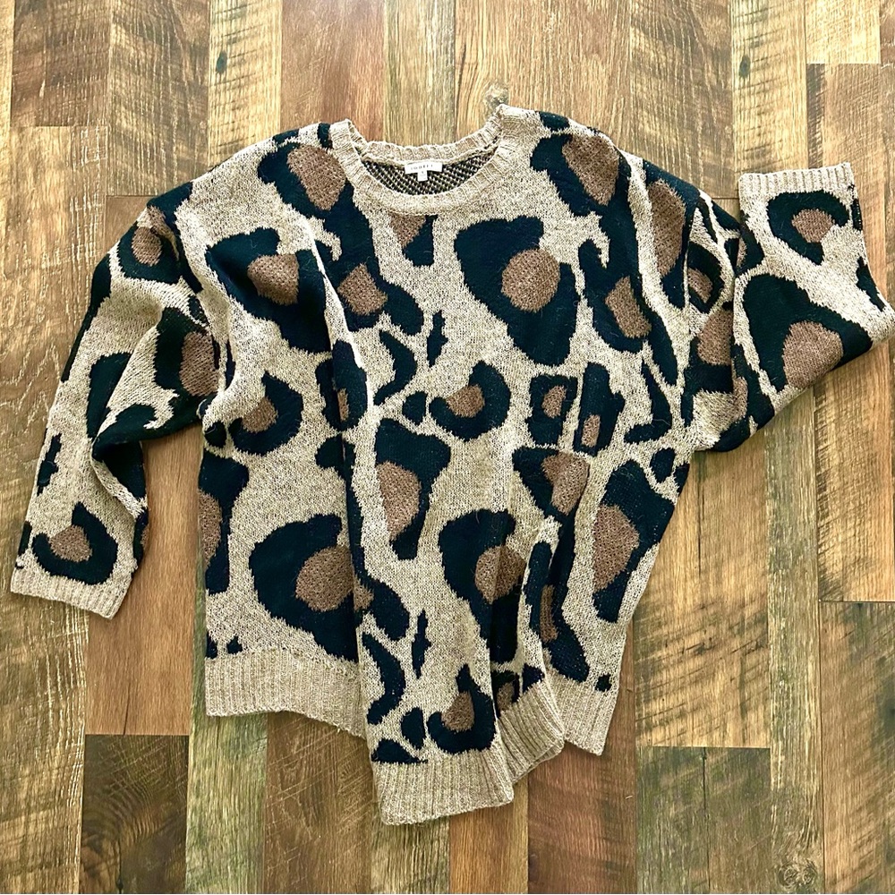 Oversized Leopard Print Sweater